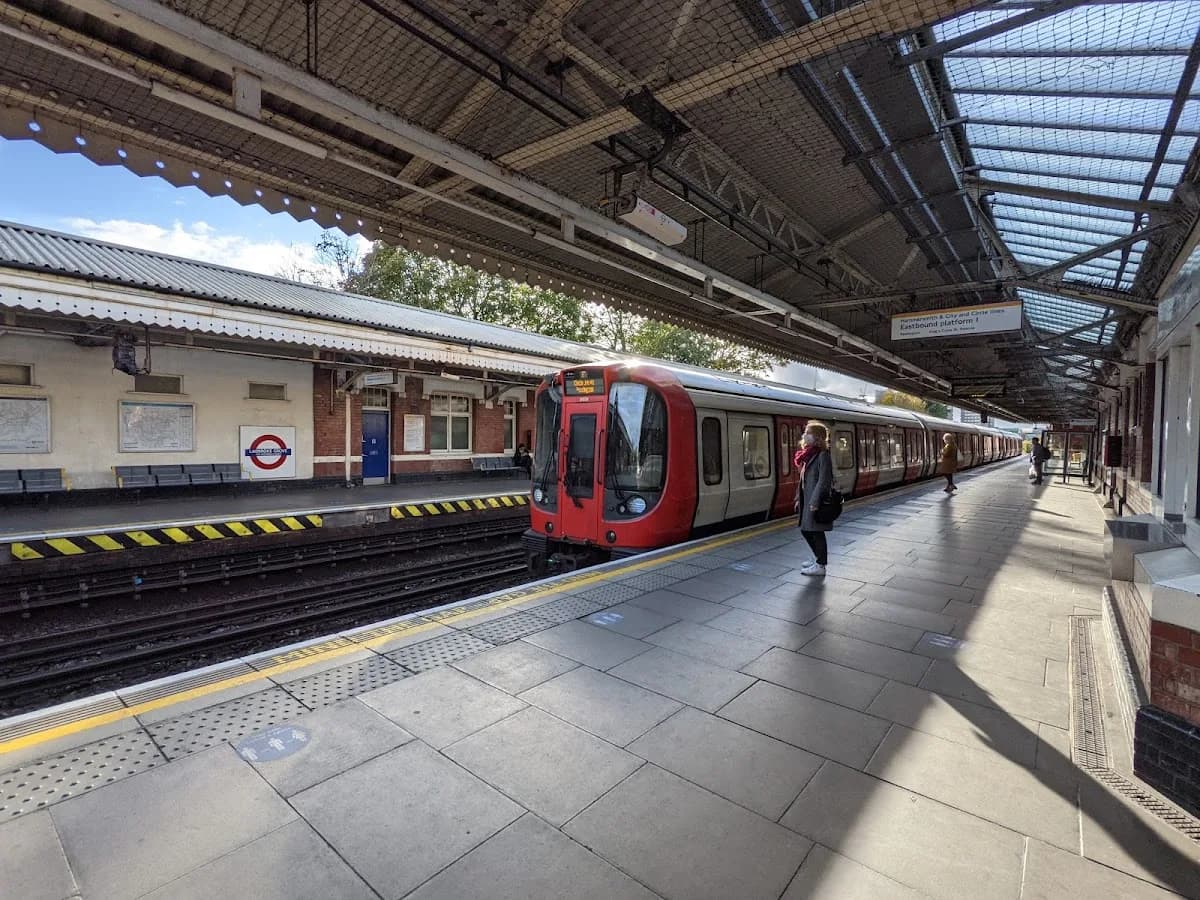 Ladbroke Grove Station